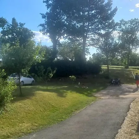 Le Calme A La Campagne Habitación en casa particular Besson
